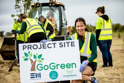 GoGreen volunteers planting trees