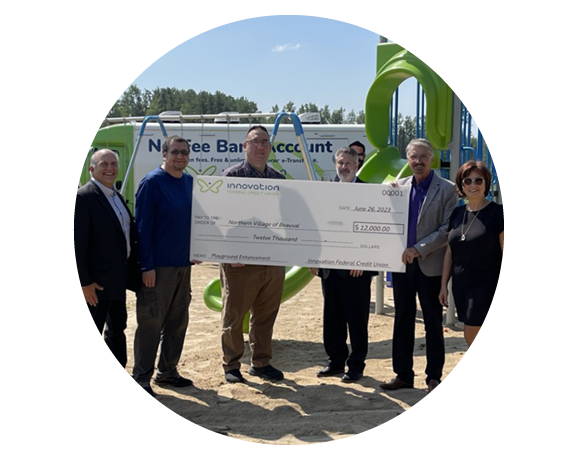 Cheque presentation to Beauval