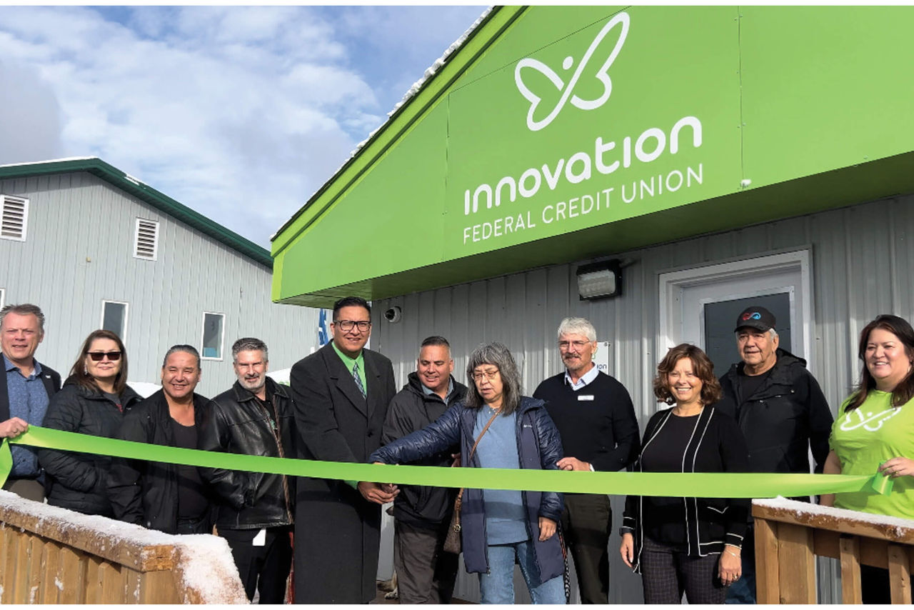Ribbon cutting at La Loche Grand Opening
