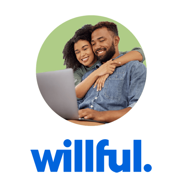 willful-couple-laptop